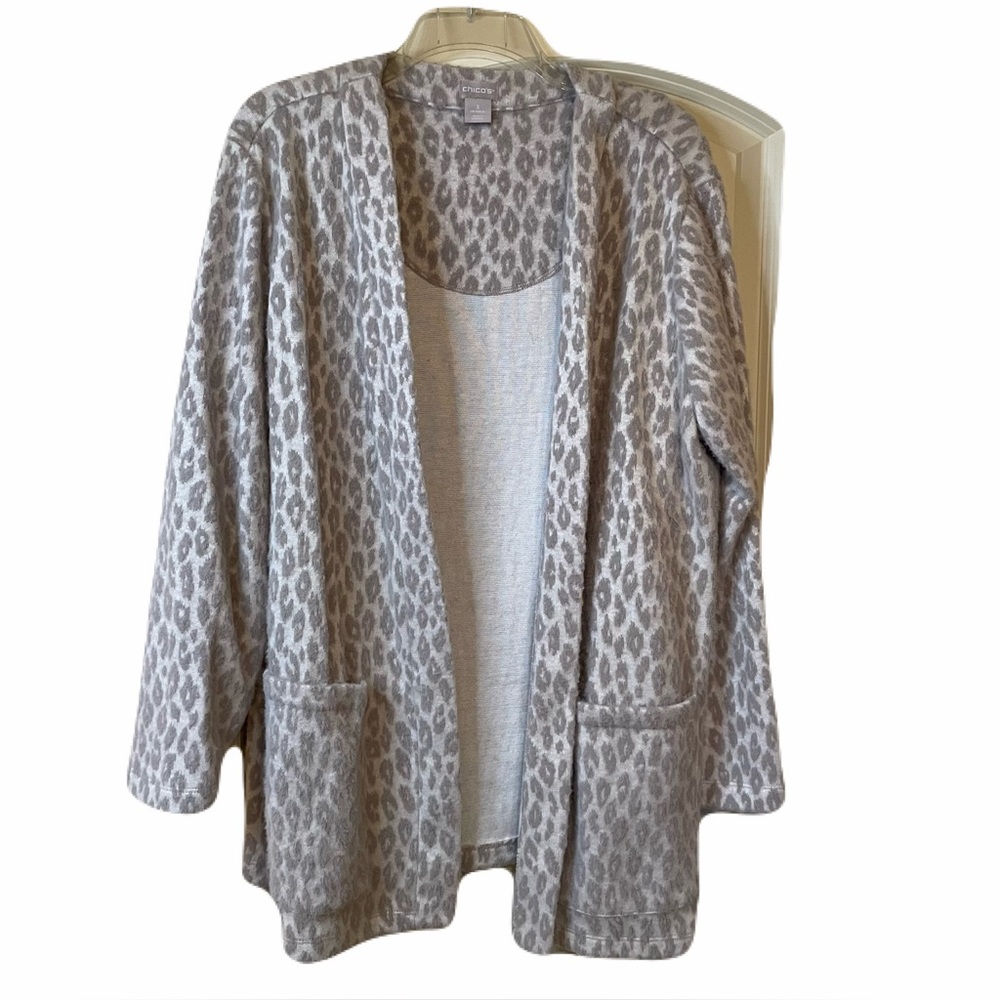 Chico’s Leopard Animal Print Cardigan Sweater Gray/Beige/Cream Chico’s size 3 XL